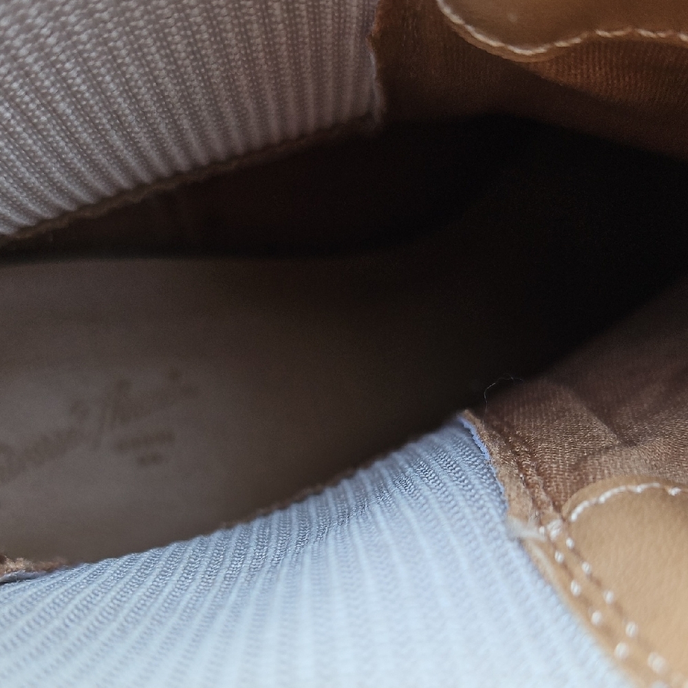 Chic Snakeskin Pattern Ankle Boots - Picture 2 of 8